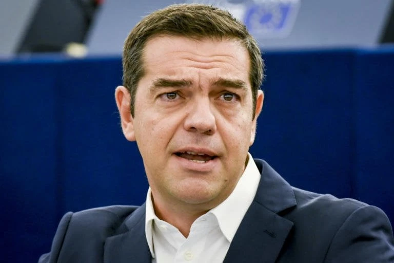 «Αρπάχτηκε» με Ισπανό ευρωβουλευτή ο Τσίπρας! (βίντεο)